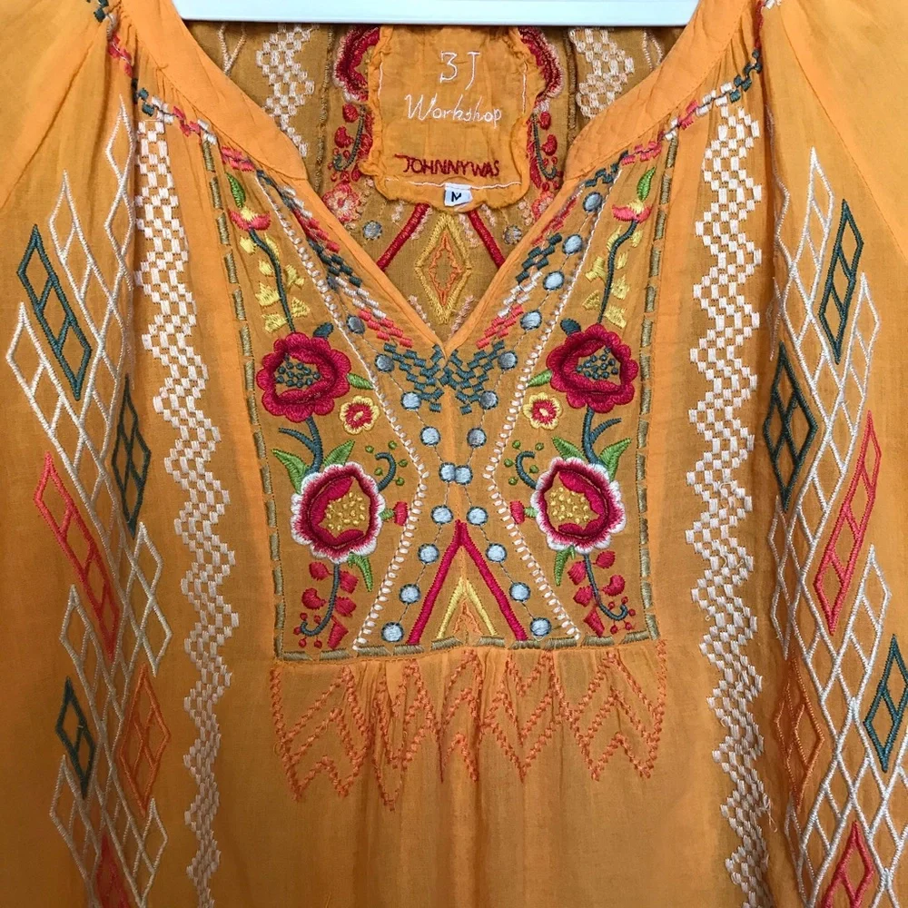 Johnny Was ‘George’ Peasant Top - Picture 3 of 10